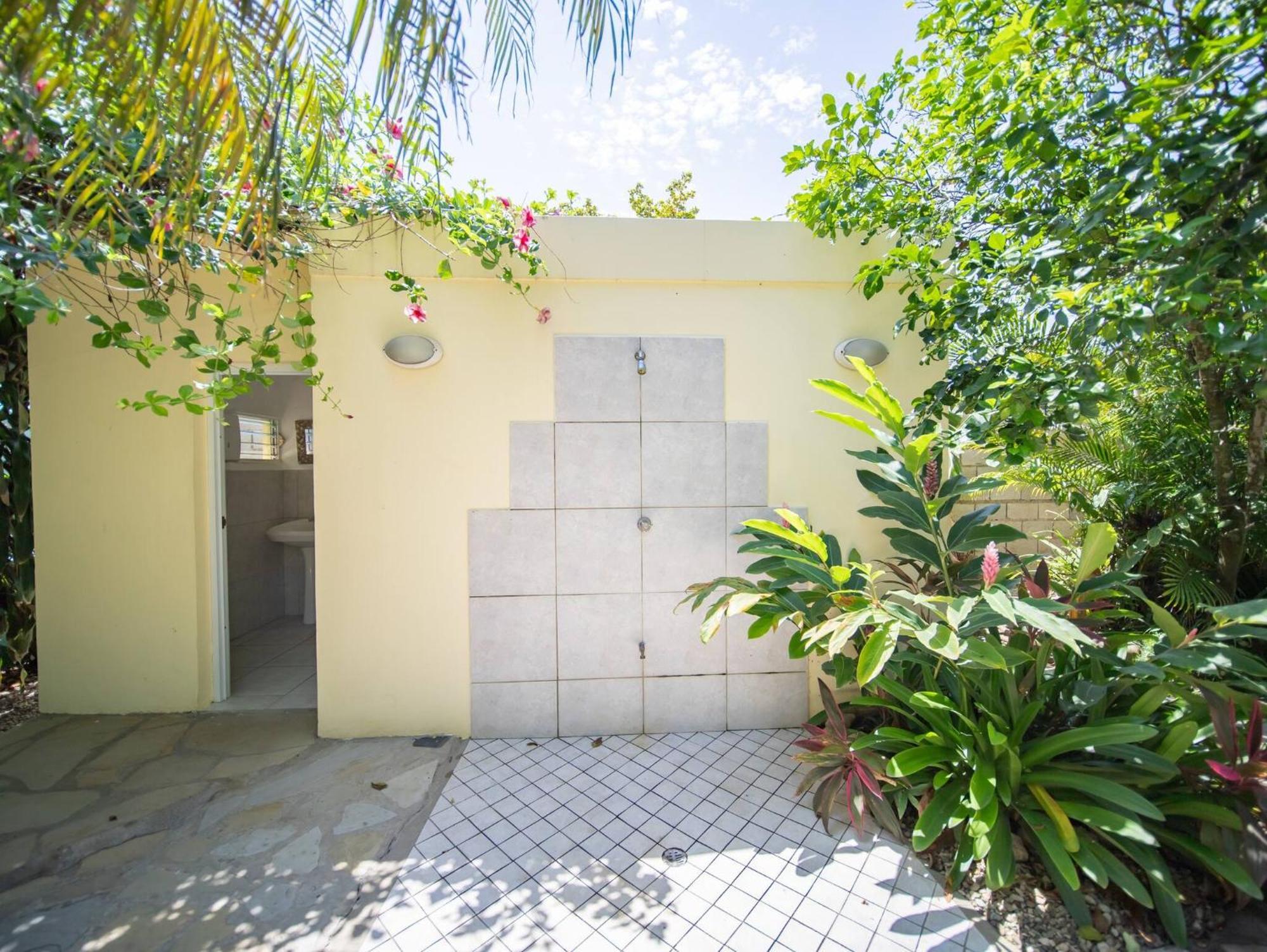 Room In Guest Room - 2Br Caribbean Condo In Cabarete Center Exteriör bild